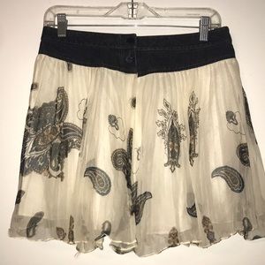 E by ECI Denim Yolk Pleated Skirt Sz Small